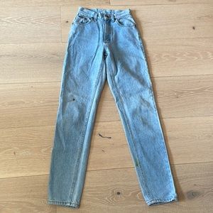 Vintage, high waisted jeans